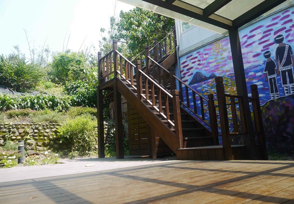 Loha Family Beachside Homestay