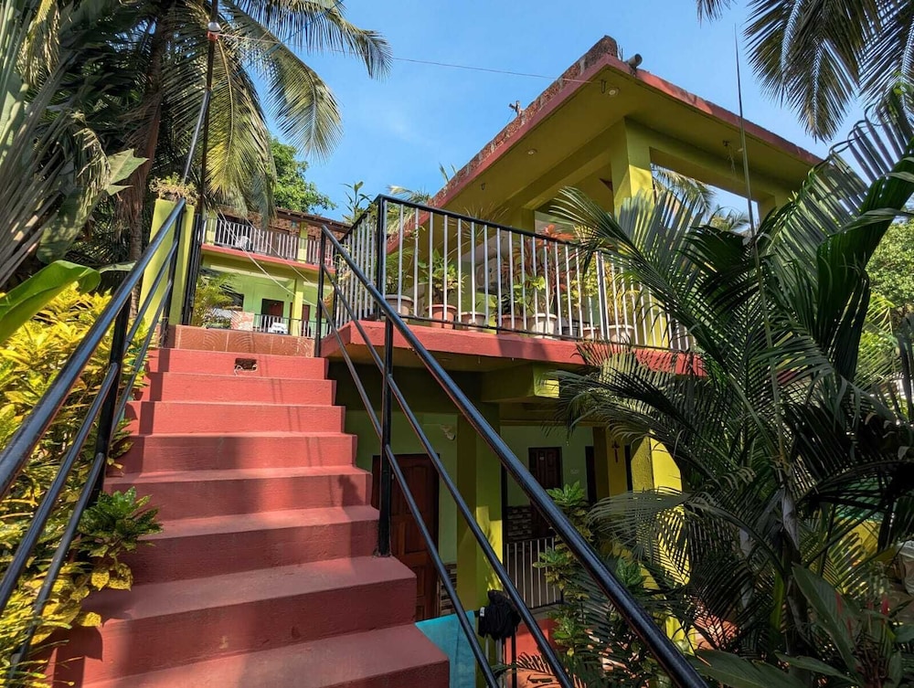 Luciano Guest House