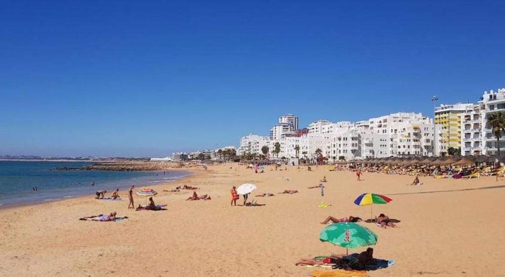 Nice Flat in Quarteira Beach