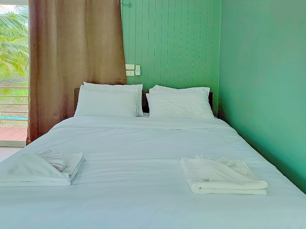 Coco and Canal HomeStory