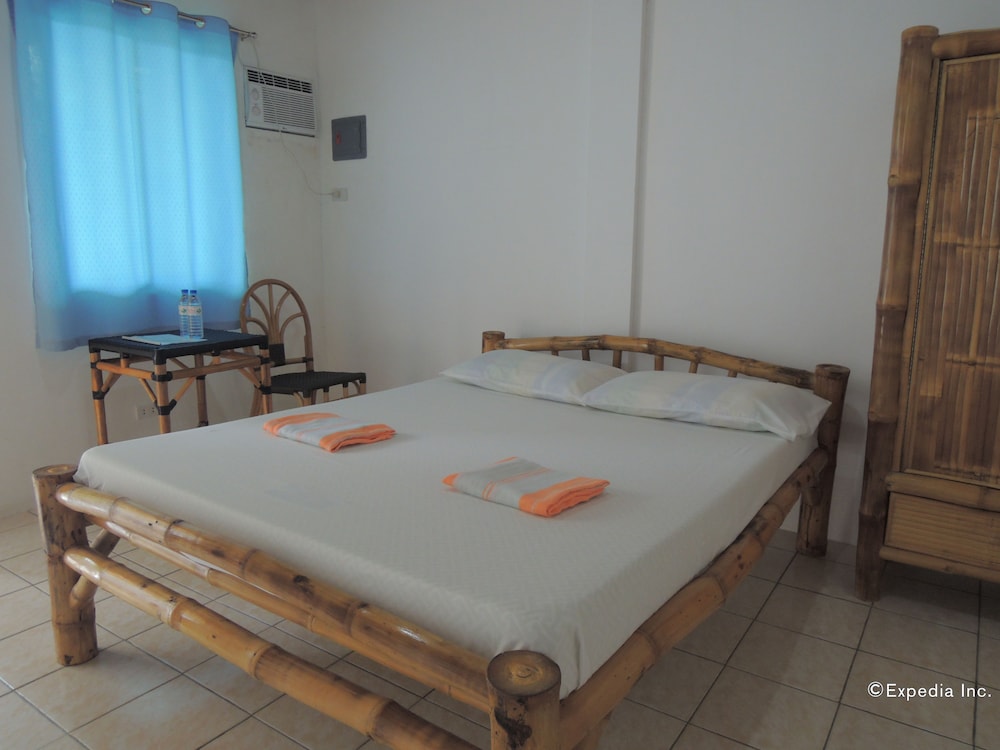 Moalboal Beach Resort