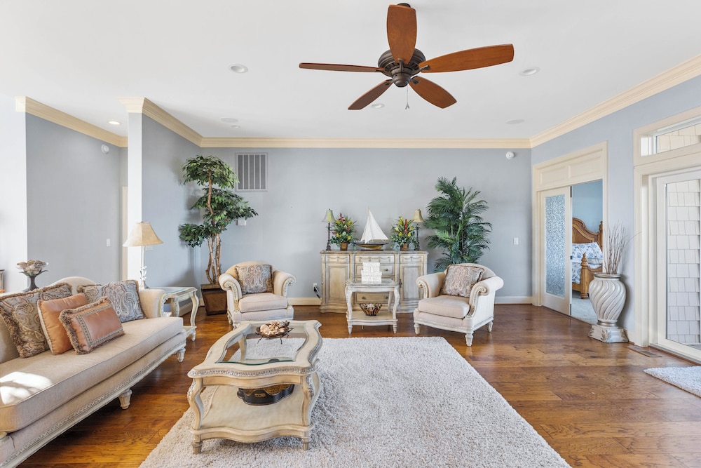 Permuda Private Island by Topsail Realty