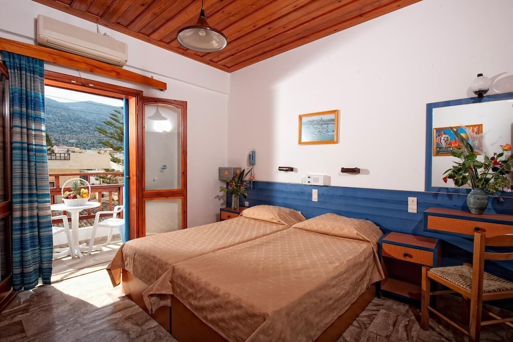 Vlachakis Hotel photo 3