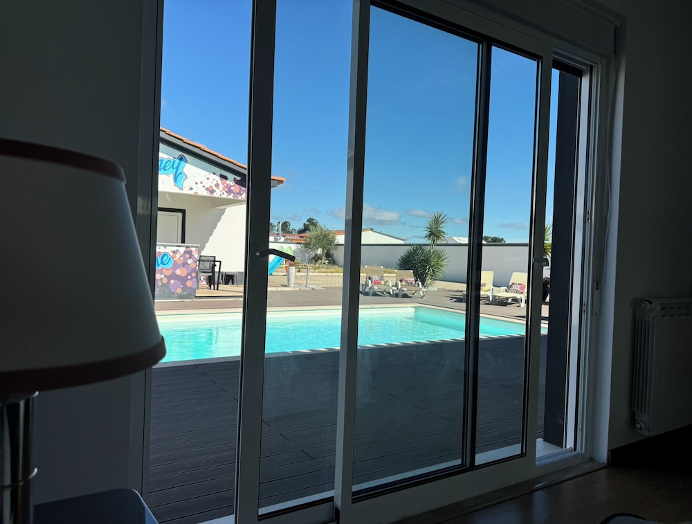 Spacious Quiet Charming Villa With Private Pool and Close to Lisbon