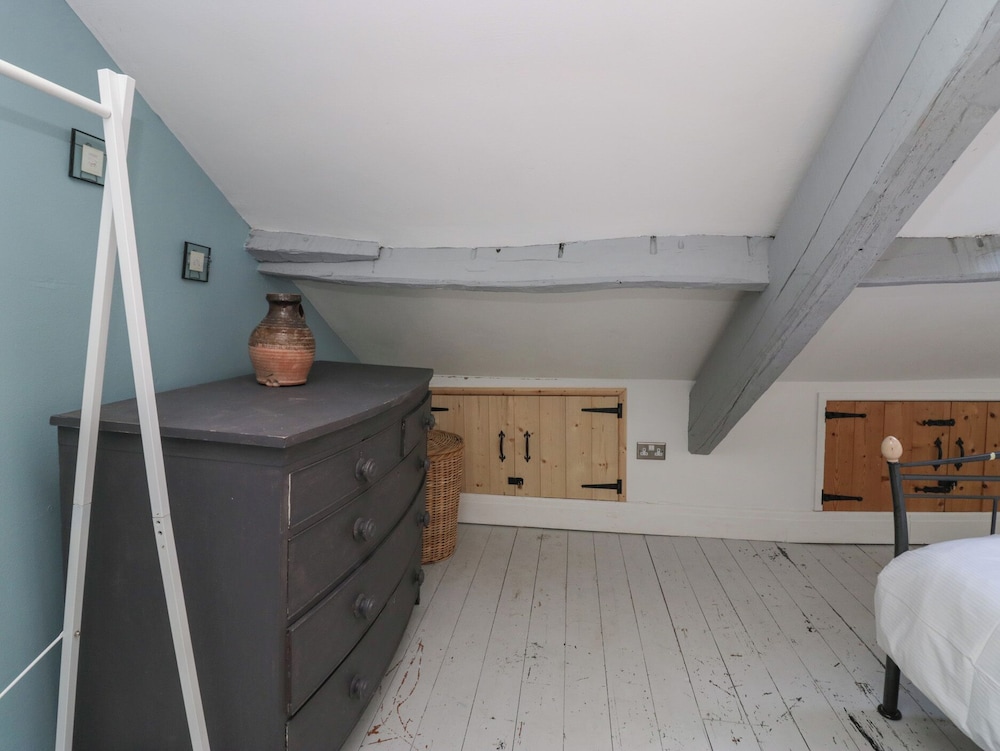 Flat 1