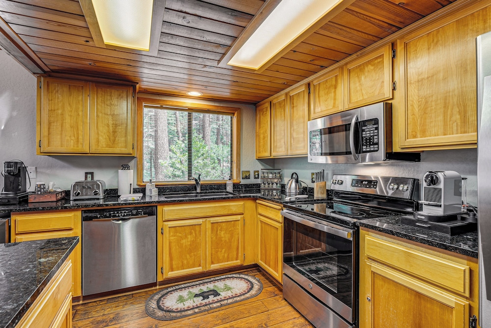 Game Room: 'blue Lake Mountain Retreat' in Arnold