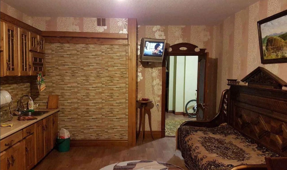 Lemanov HOUSE
