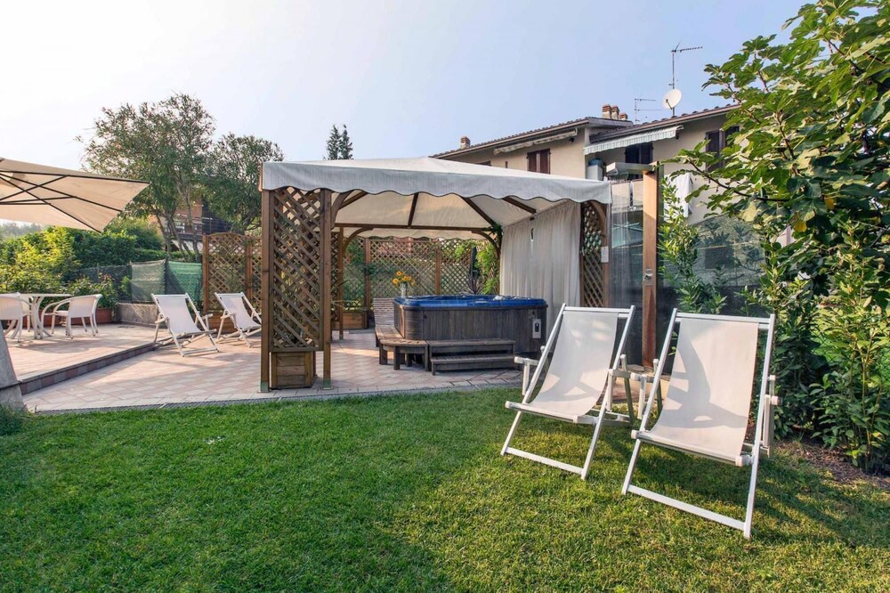 Barchi Resort - Apartments Suites - Villa Venezia - Garden Villa Venezia view 2