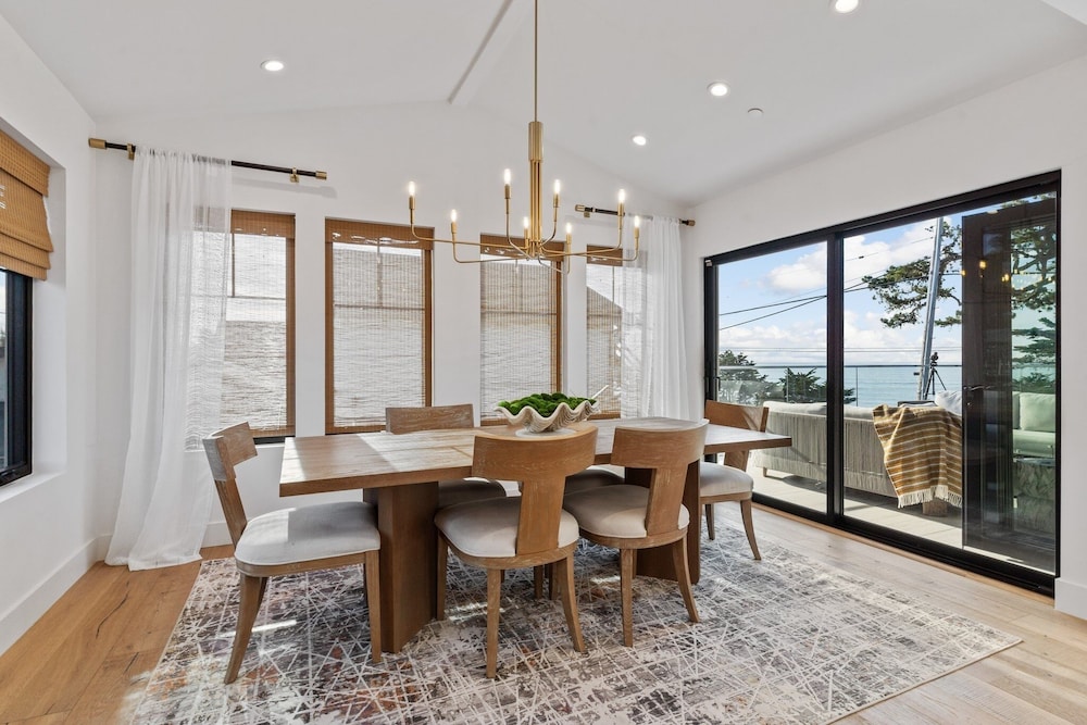Ocean Whispers 4 Bedroom Home