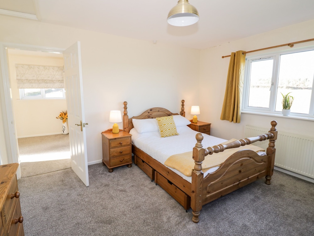 Tixall Manor Farm