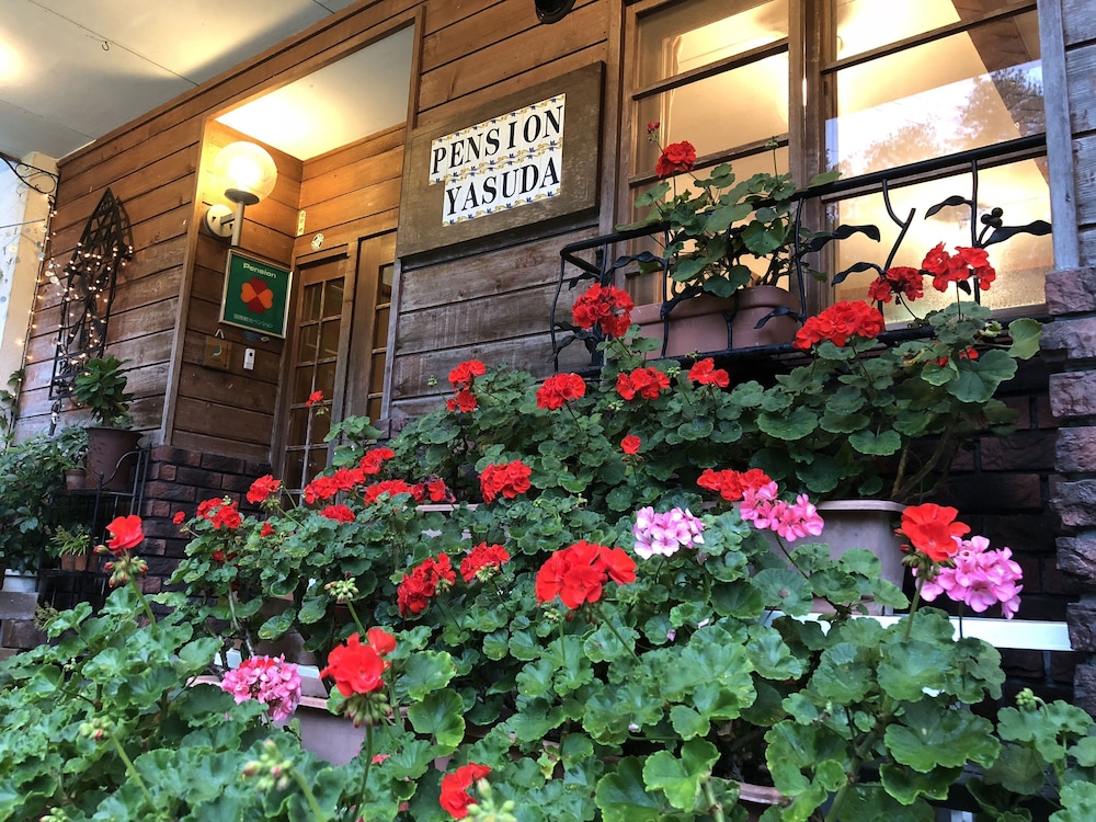 Inn of Amigos Yasuda Pension