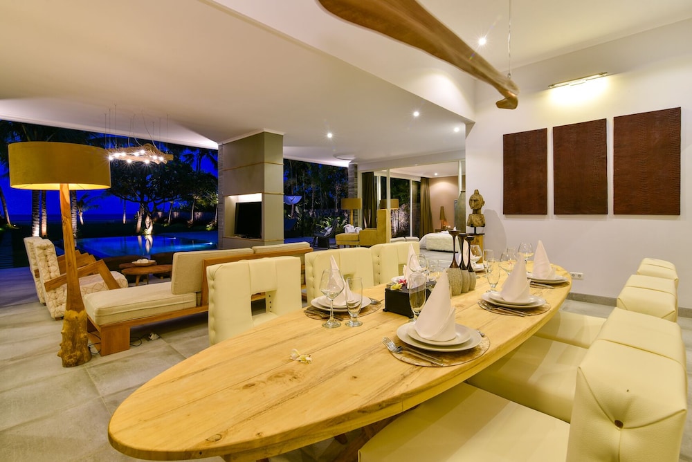 Villa Lou view 2