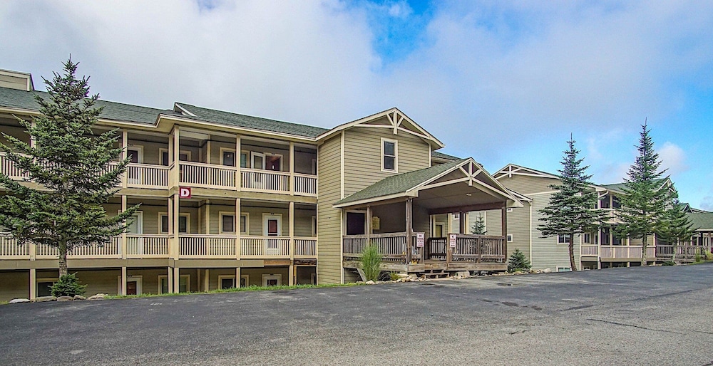 Summit 307d 3Br Condo Close to the Village