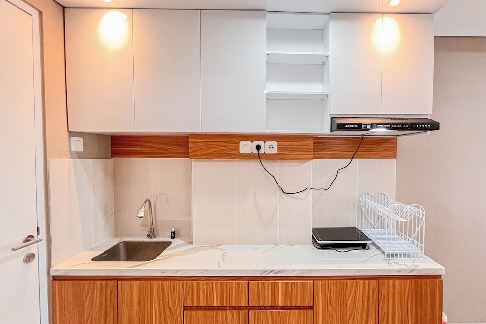 Great Deal Studio Apartment at Tamansari Skylounge Makassar