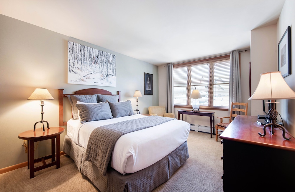 Two Bedroom Condos at Zephyr Mountain Lodge - Winter Park CO