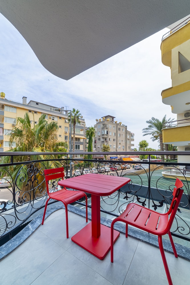 ARIA RIVA APART OTEL - Image 37