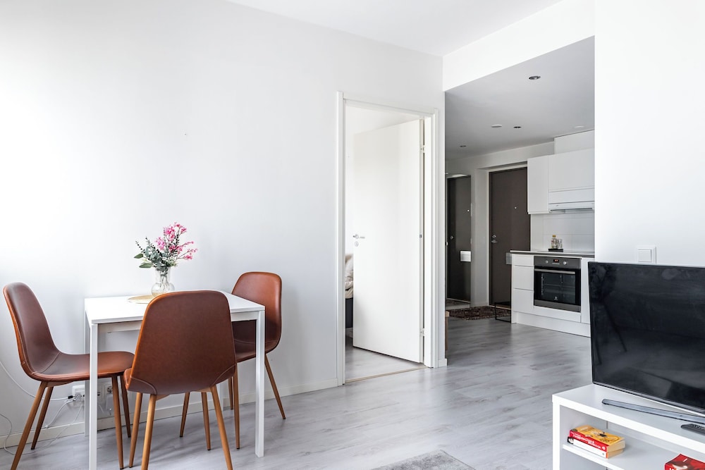 Modern 1BR Home with Sauna & Balcony