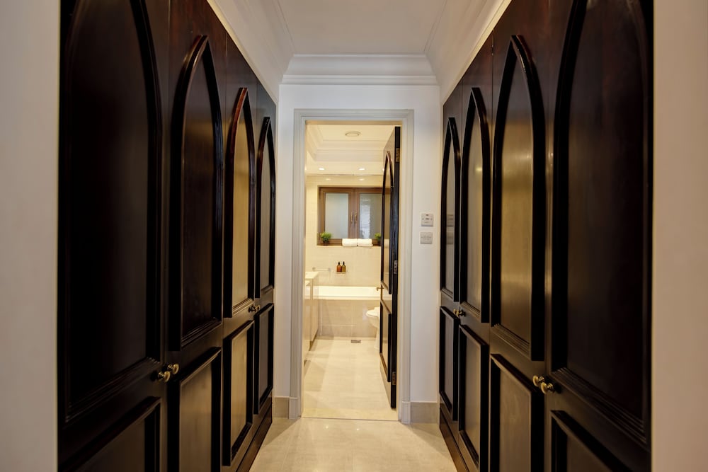 Durrani Homes - Souk Al Bahar Living Besides Burj khalifa & Fountain