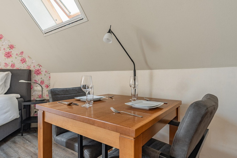 Tranquil Retreat Near Veerse Meer