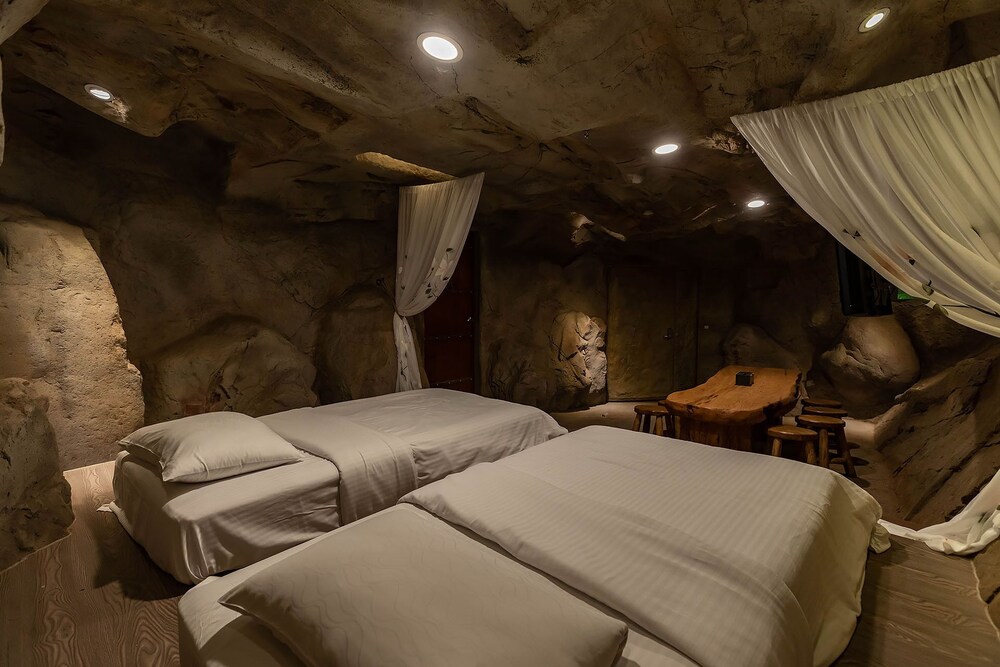 Yi-He Golden Homestay