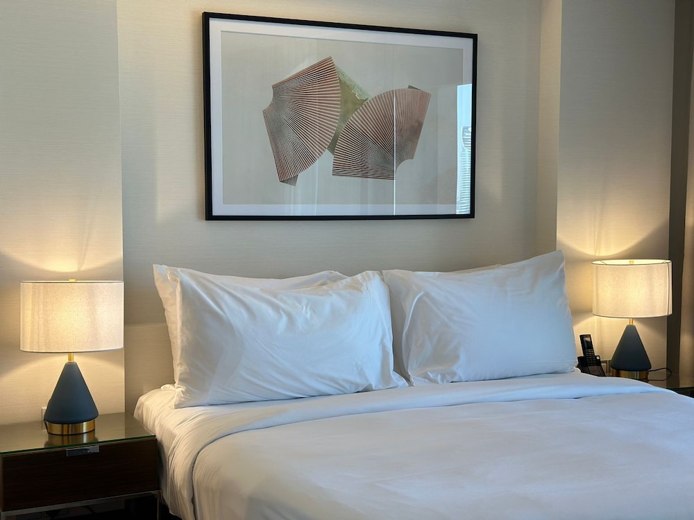 Durrani Homes – Dubai Mall Fashion Avenue