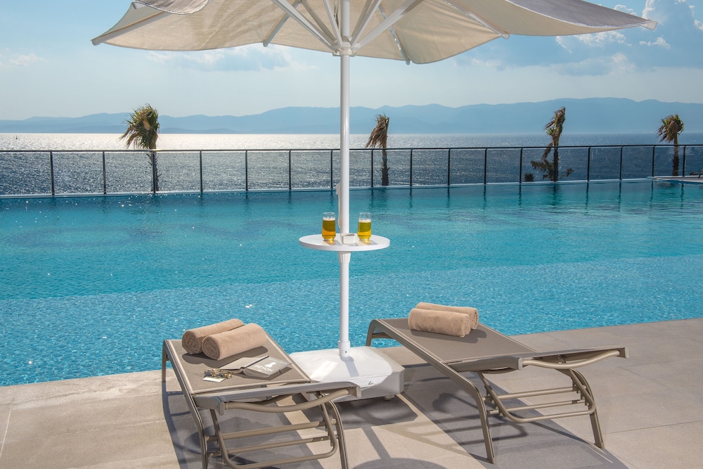 The Nowness Luxury Hotel & Spa - Image 18