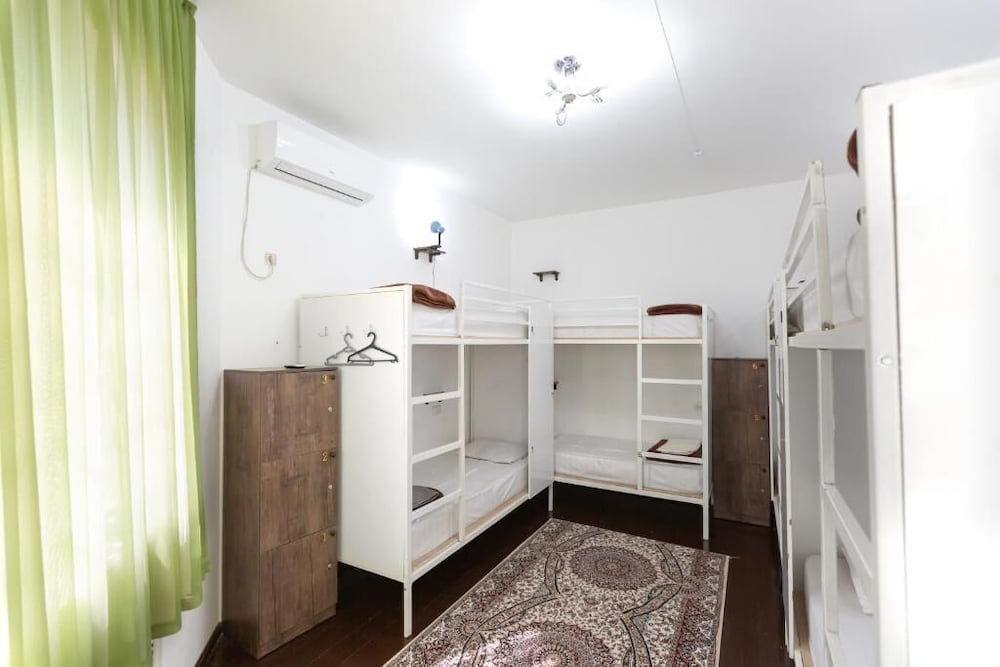 Light Hostel