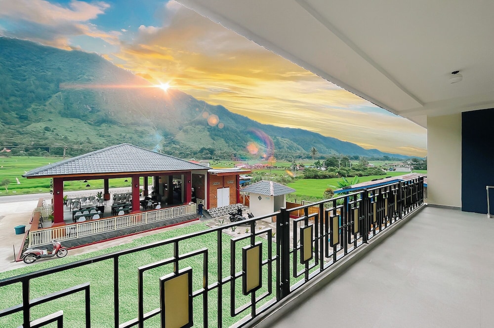 Simangande View & Resto By Helocus