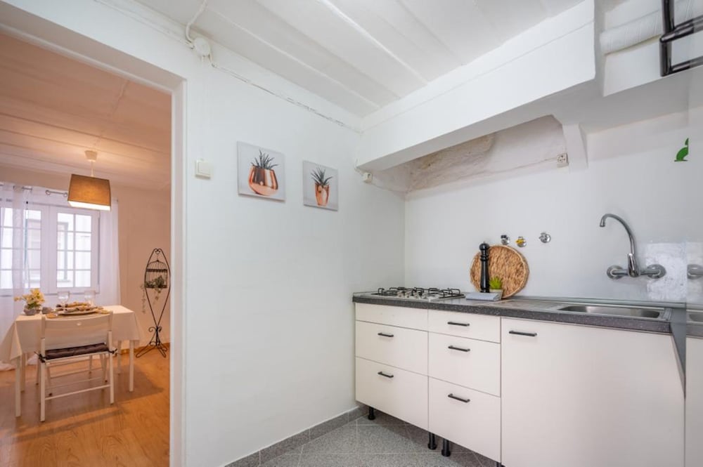 Castle Fado River Alfama Flat
