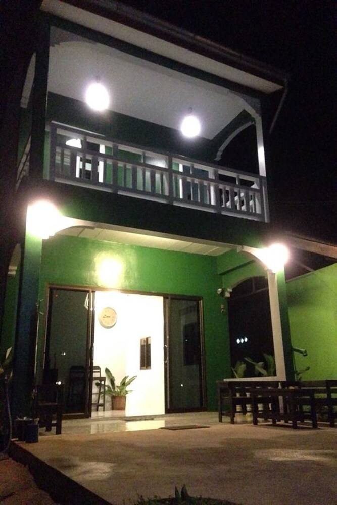 Wayla Hostel - Adults Only
