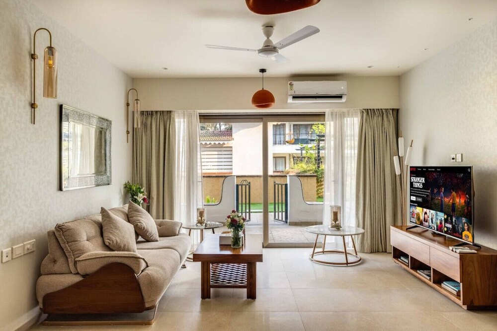 2BR w Pool Sauna 2km to Baga Calangute Beach