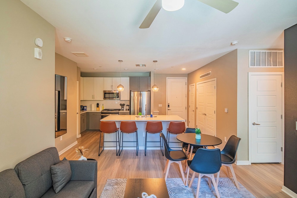 ROVE LIVING/KL - Alta North Central