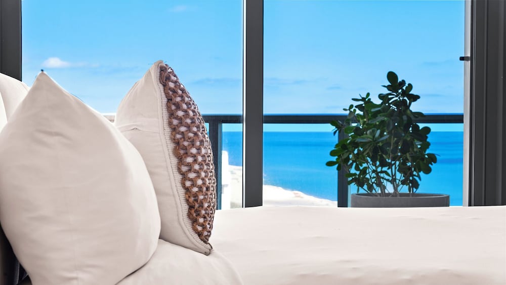 Luxury Vacation Rentals in South Beach by LRMB