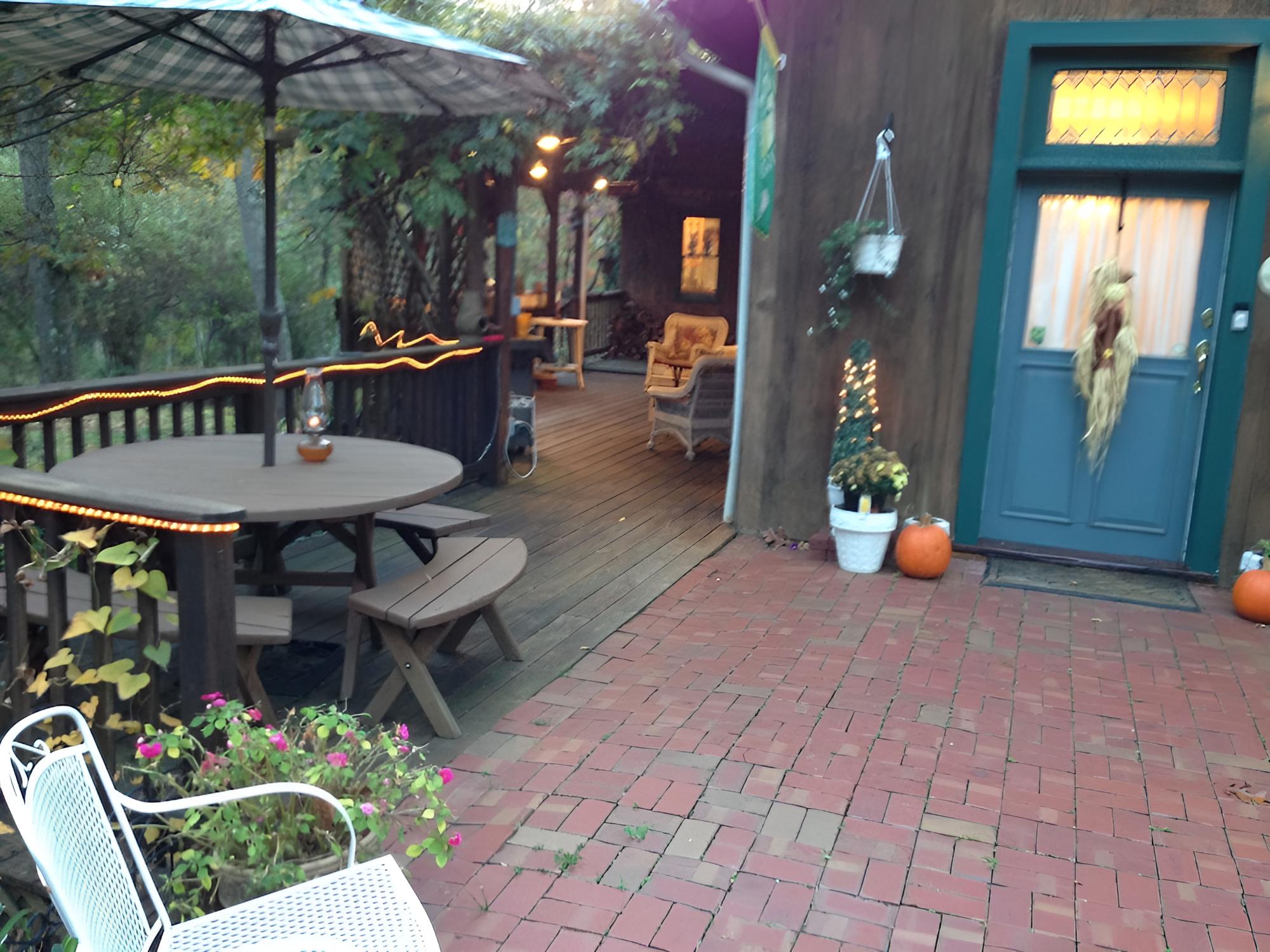 The Ebenezer House Bed & Breakfast