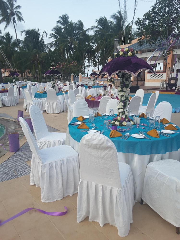 Sun N Sand Beach Resort