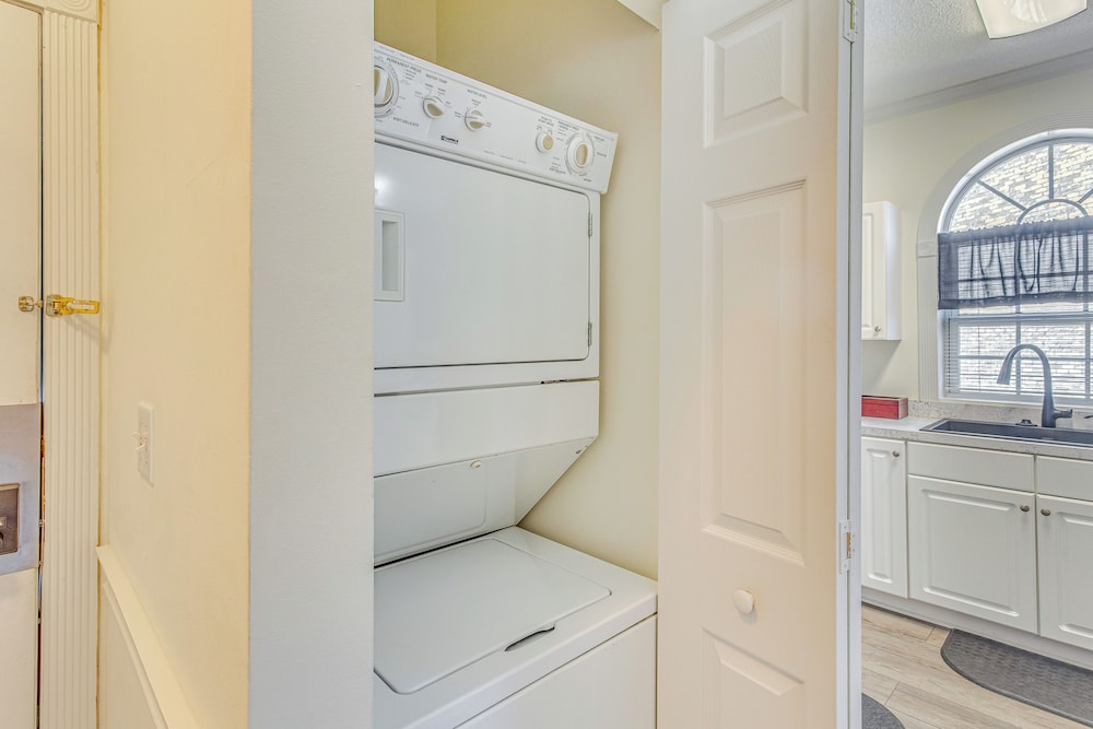 Swim, Putt & Play: Central Condo in Myrtle Beach!