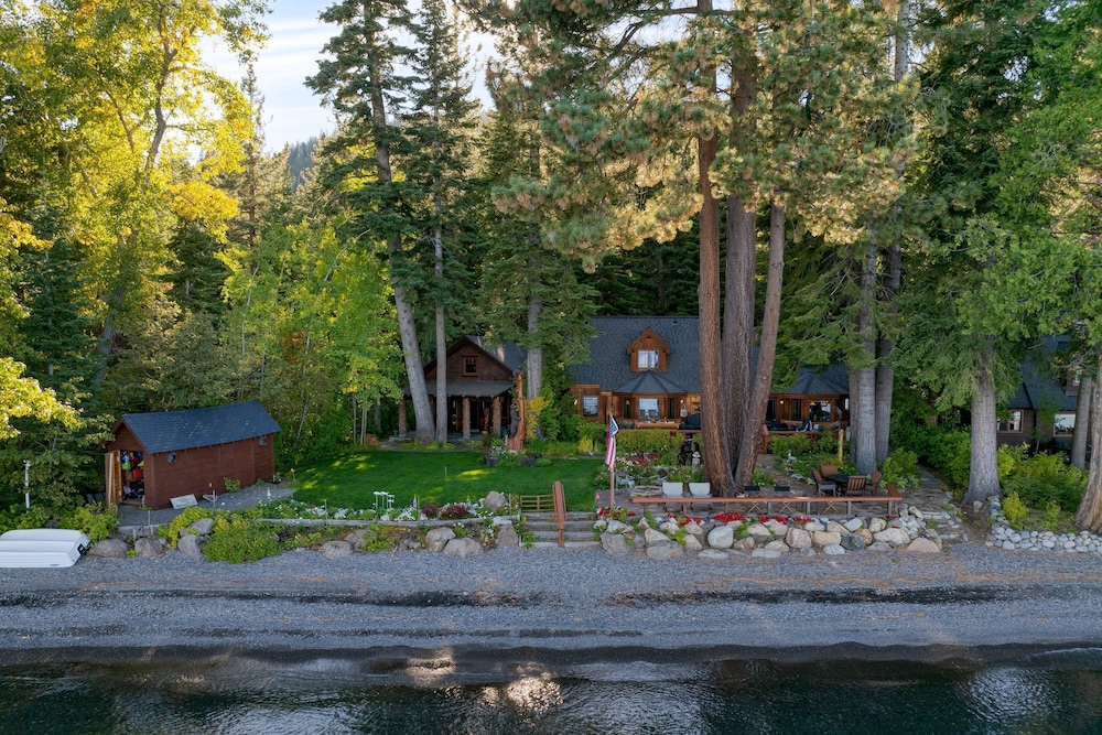Homewood Lakefront by Avantstay Private Beach Lake Access Views
