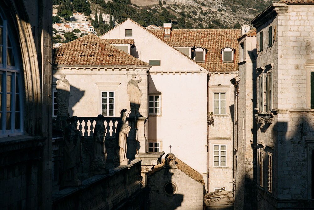 Panorama Old Town apartment by DuHomes