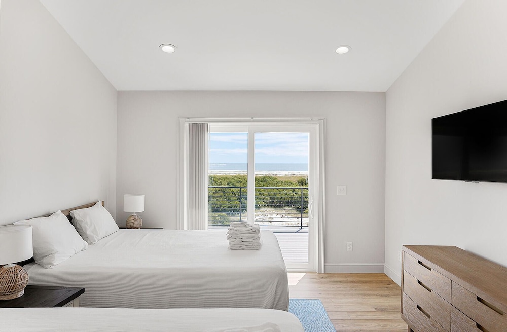 718 Swordfish Road view 4