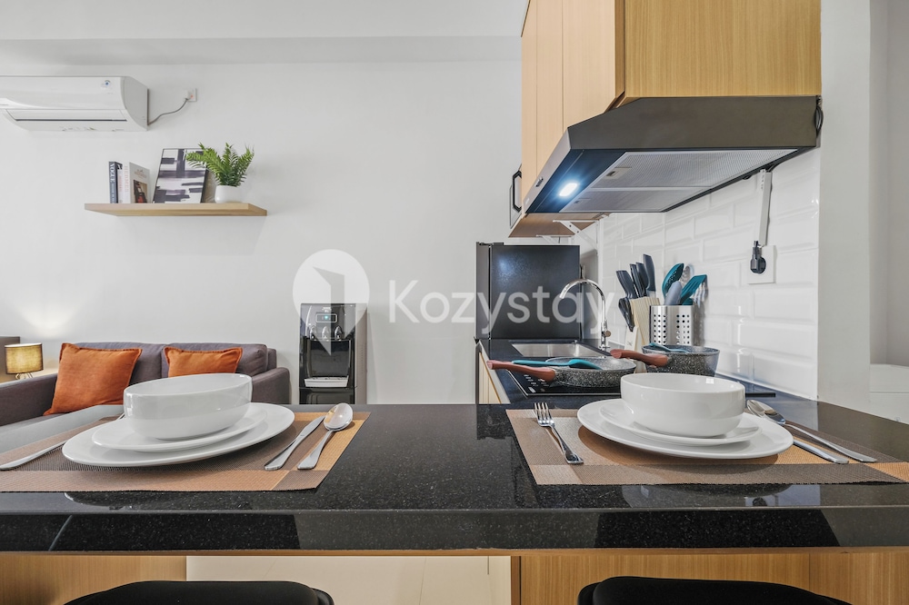 Hesrin by Kozystay - Sentul
