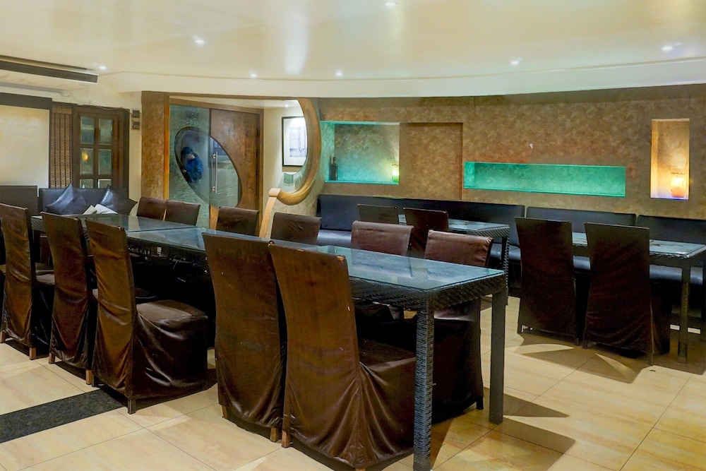 Premium Room Near Pataleshwar Temple, Pune