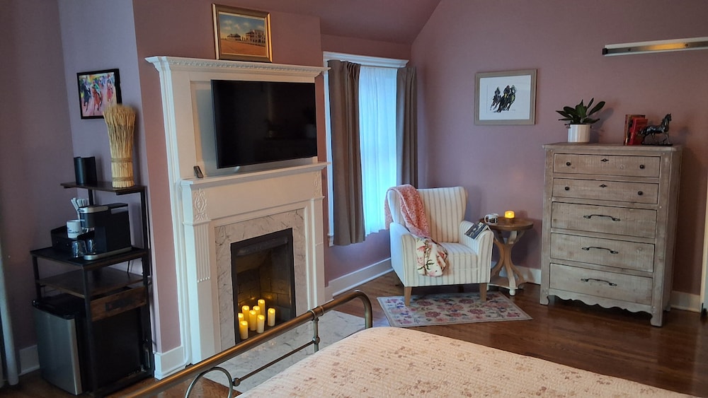 Bourbon Barrel Inn Bed & Breakfast