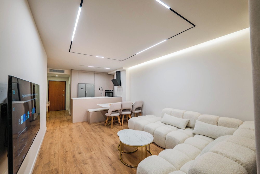 Adam & Eve Apartment