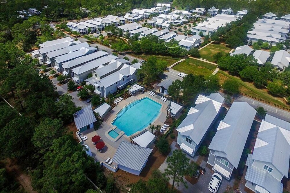 Summer Dreams 4 Bedroom Holiday Home by Five Star Properties
