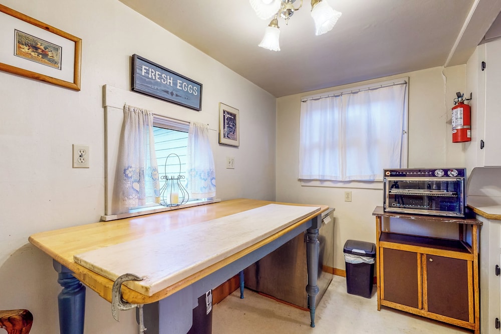 Forbestown Retreat: Easy Access to Clear Lake
