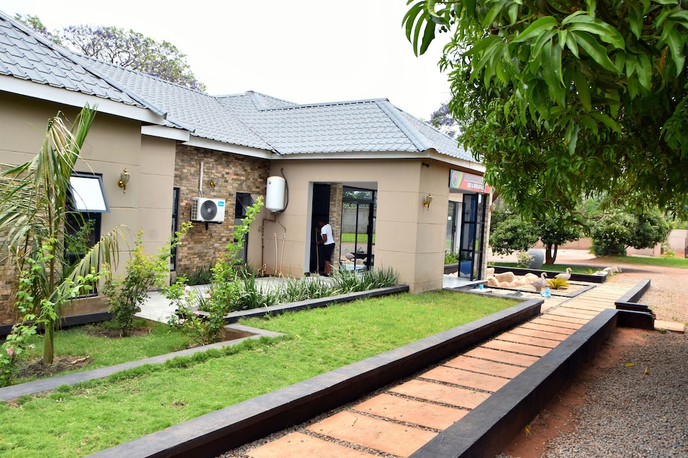 Alexandrina's Corner Bed and Breakfast
