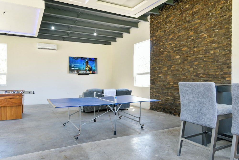 Agave House Pool and BBQ