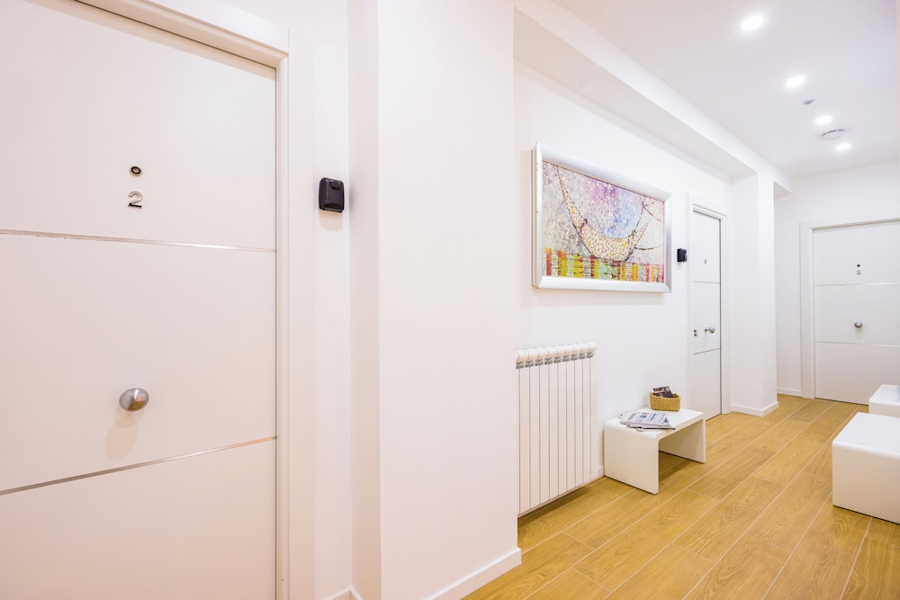 Carlo III guest house
