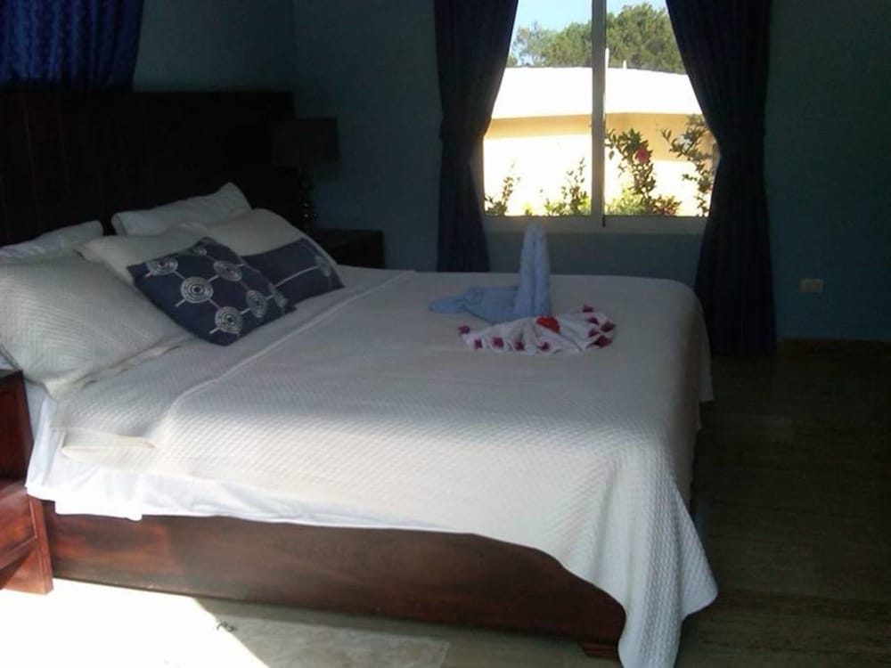 Vacation Villa Gated Only Minutes From Downtown view 2
