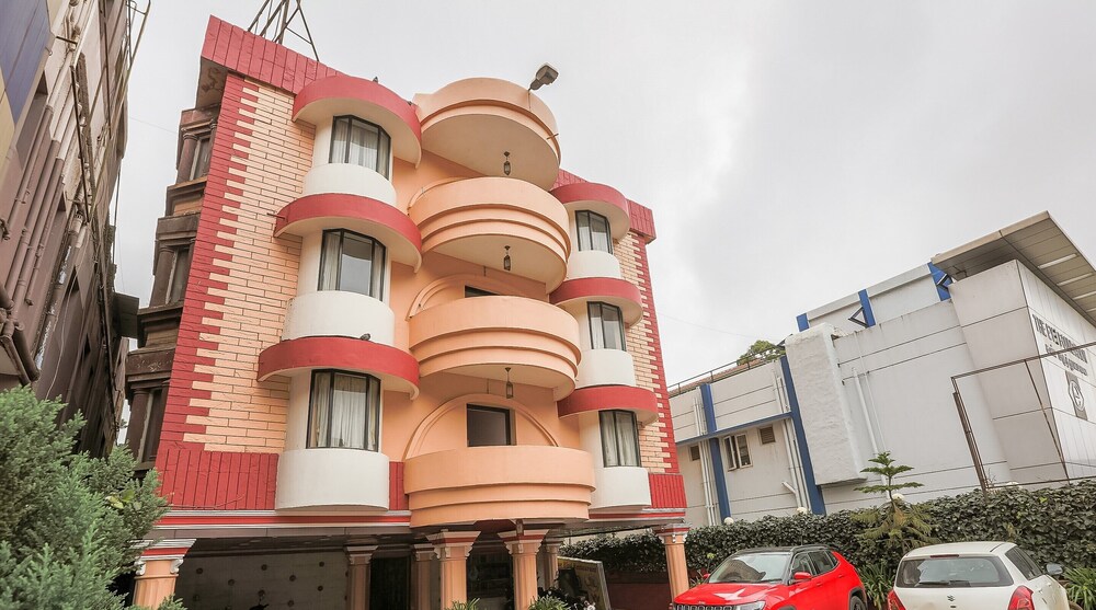 OYO 48910 Hotel Blue Bird view 3